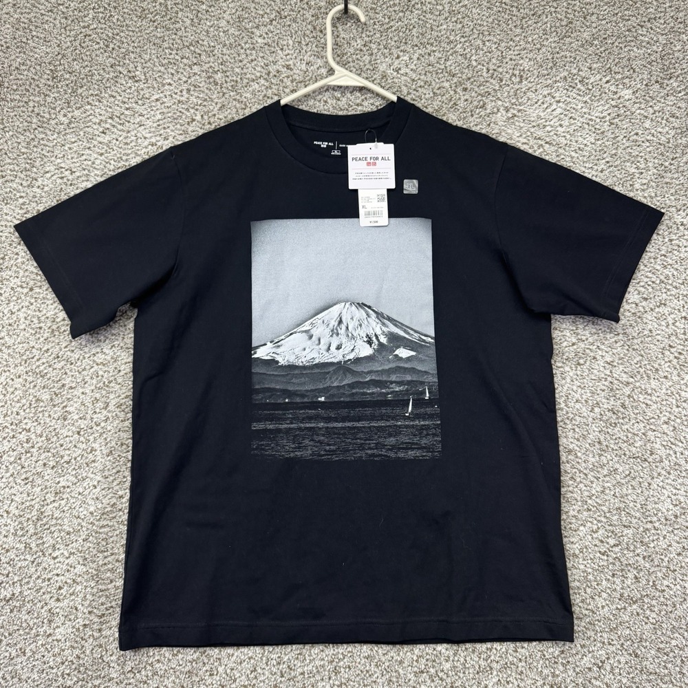 UNIQLO Daido Moriyama Shirt Mens Size XL Black Mt. Fuji Graphic Short Sleeve New